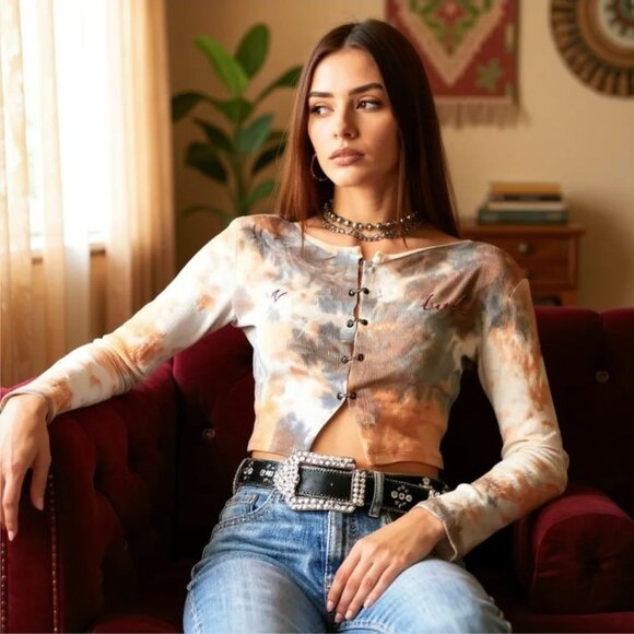 Zemeta “Baby Girl Lock” Ribbed Tie-Dye Crop Top w/ Hook Closures – Terra Pulse L - Picture 4 of 4